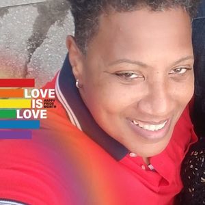 Meet your Posher, Dee